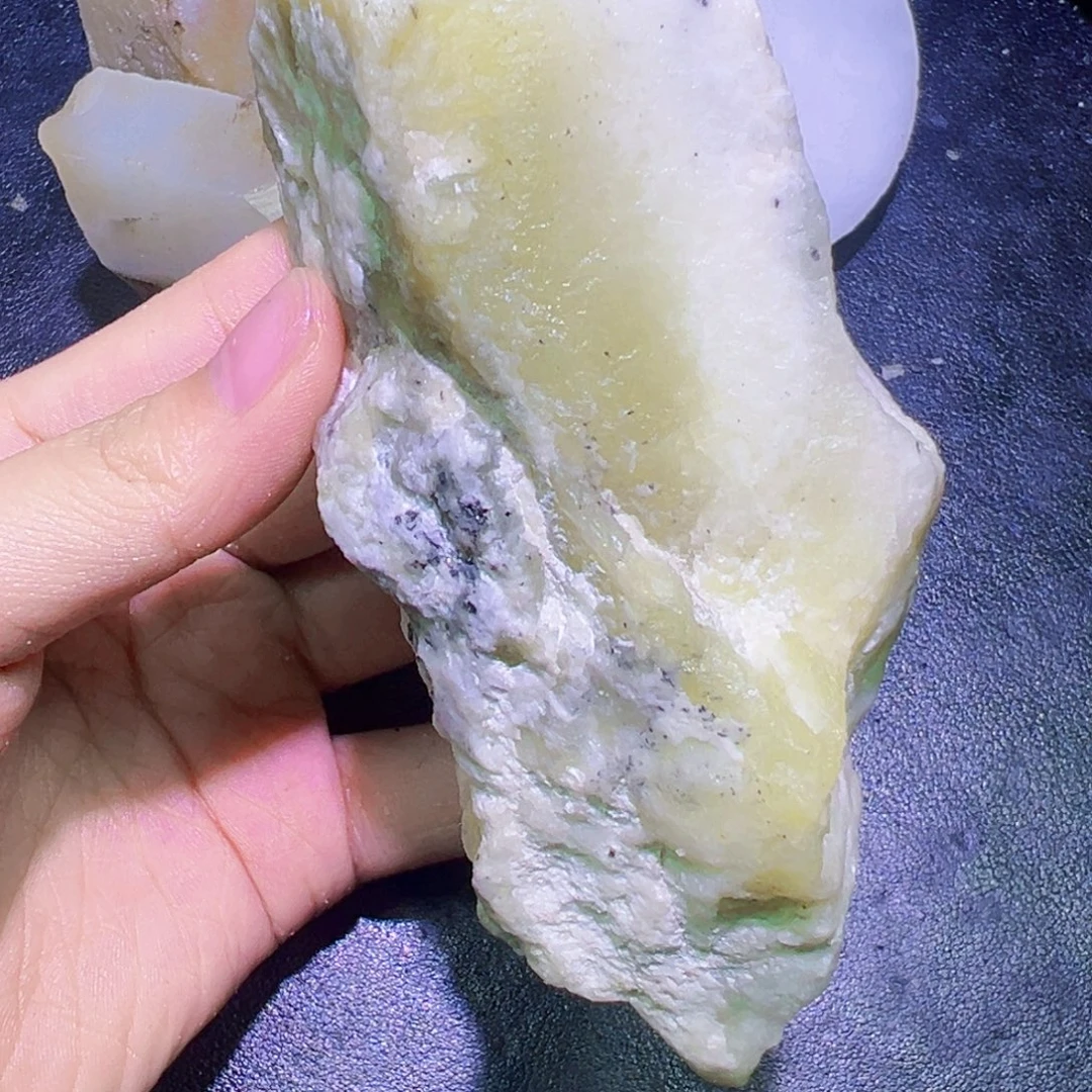 和田玉（糖玉）未镶嵌珠宝半成品