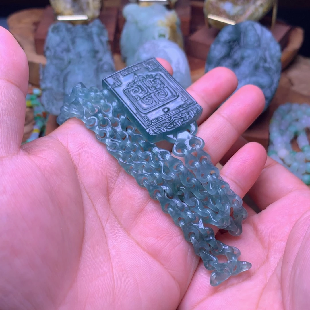 M***_定制翡翠未镶嵌翡翠