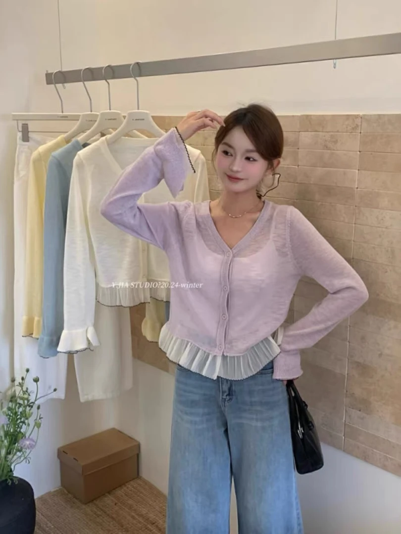 韩系V领甜美荷叶蕾丝拼接微喇针织衫女装春款简约单排扣长袖上衣