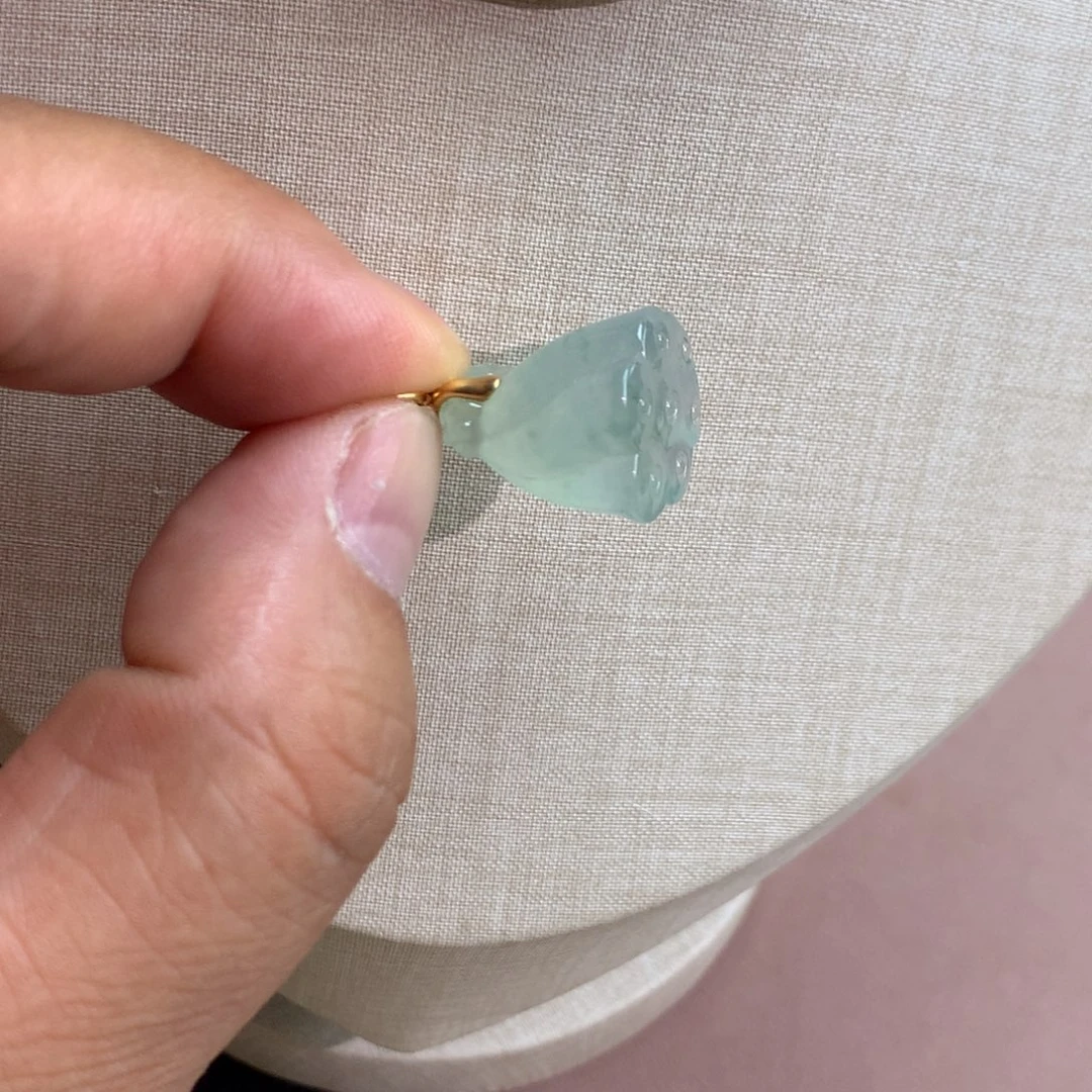 颈饰未镶嵌翡翠莲蓬