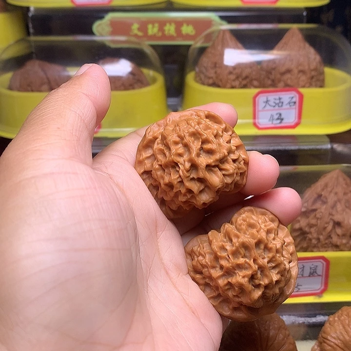 把件文玩核桃玄月