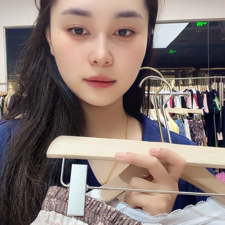 一****哈哈哈哈哈哈哈哈哈