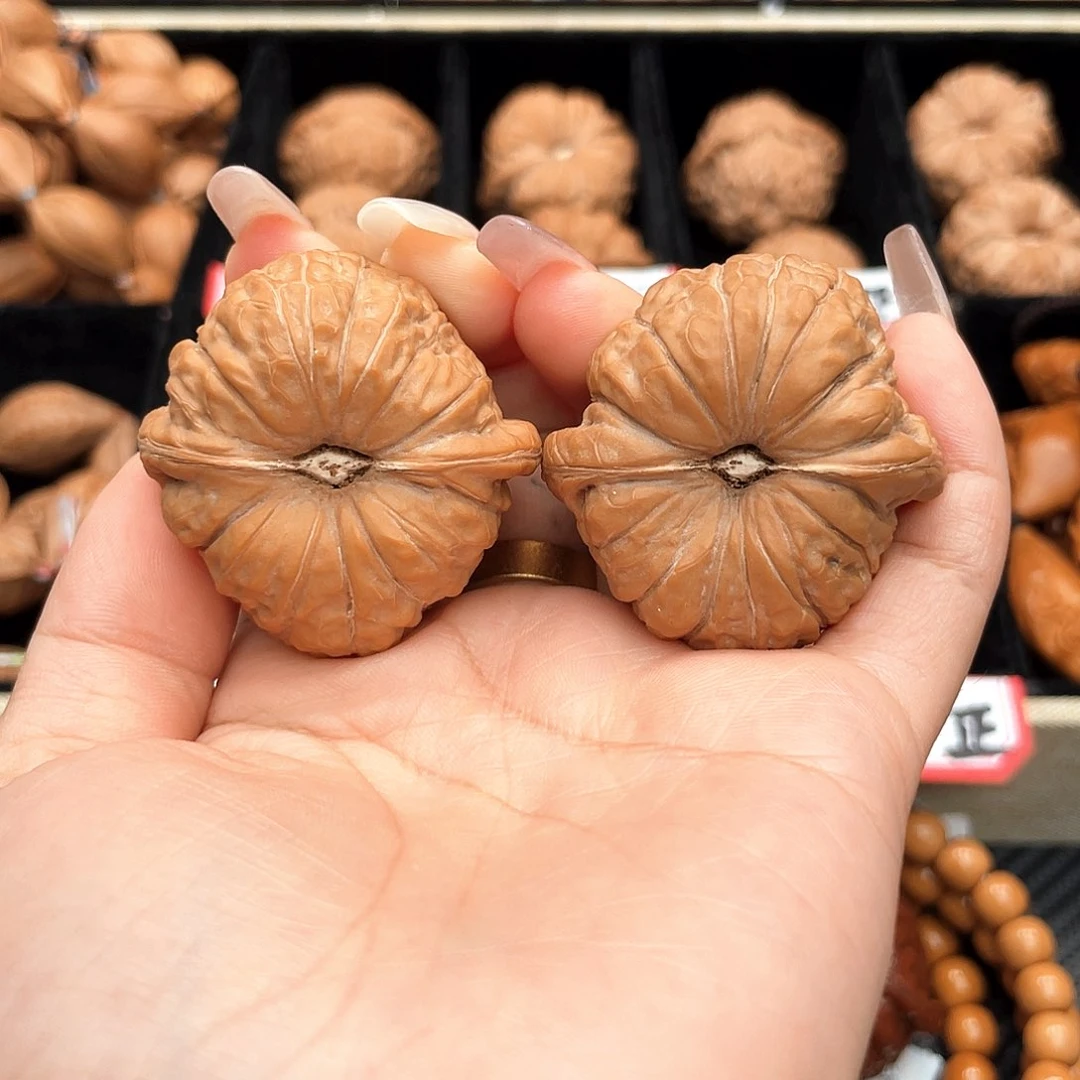 文玩核桃把件40肚棱等宽近正肩深凹底全品4018