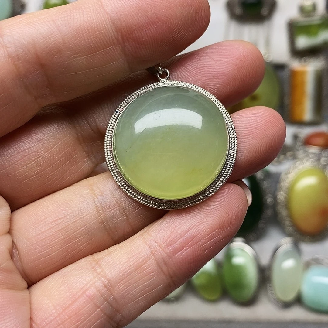 蛇纹石玉银S925镶嵌吊坠