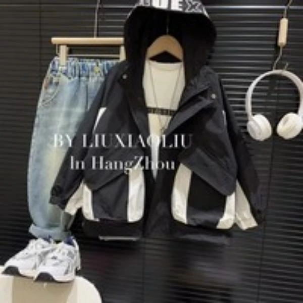 BY LIUXIAOLIU【黑马】韩版潮流春季儿童连帽冲锋衣外套9914
