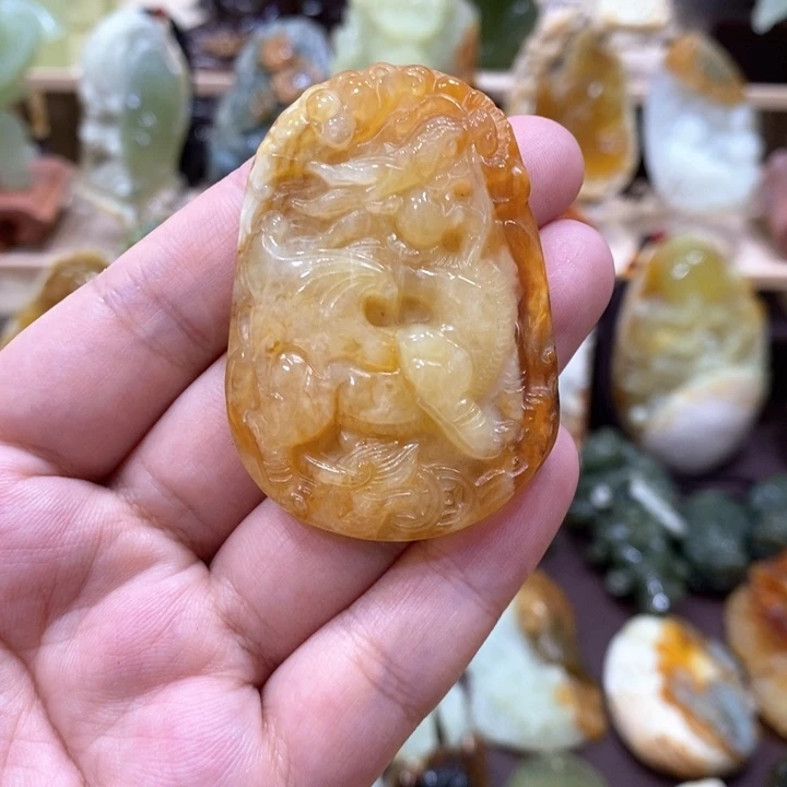 未镶嵌蛇纹石玉颈饰