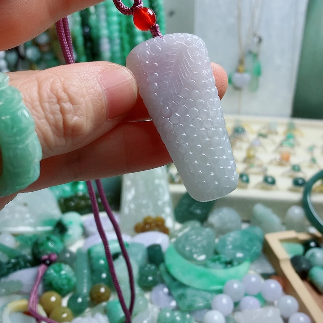 翡翠未镶嵌颈饰26