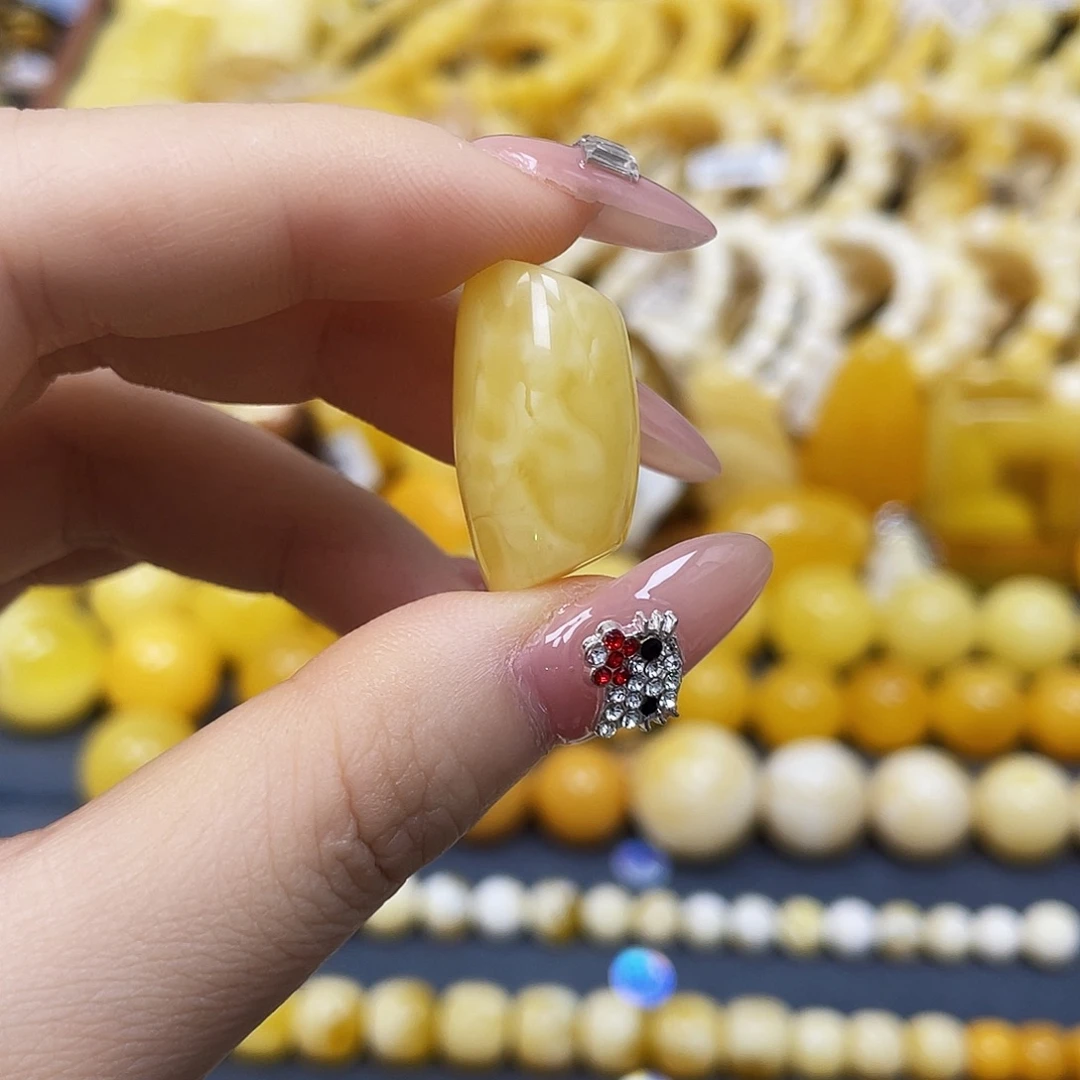 蜜蜡未镶嵌裸石13.2x24mm