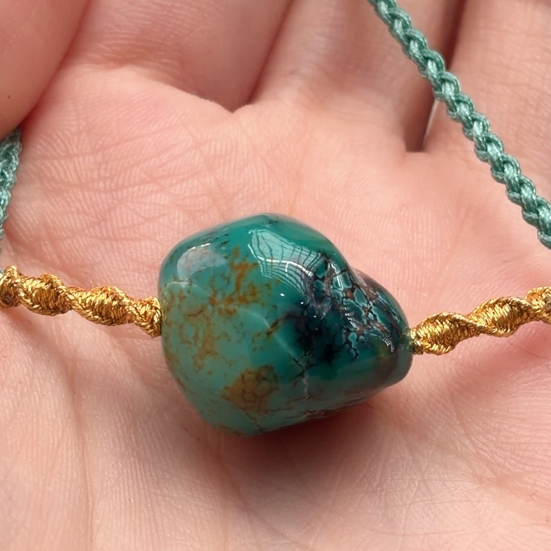 绿松石未镶嵌颈饰