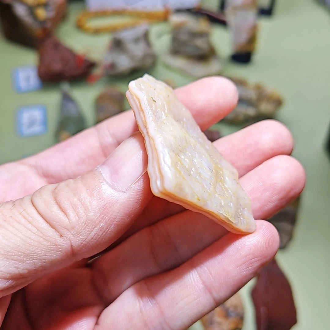 石材戈壁石手把件摆件