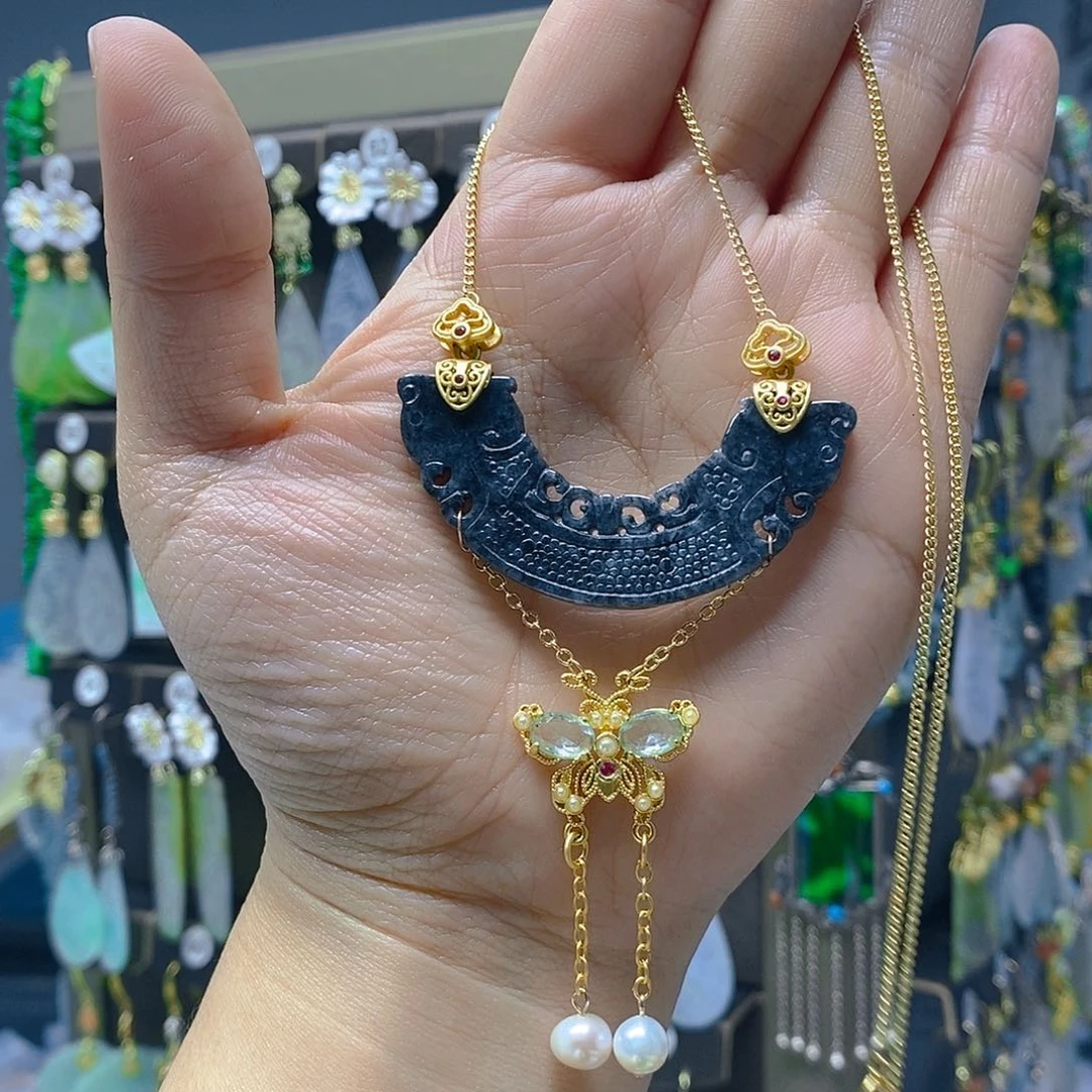 未镶嵌翡翠耳饰翡翠