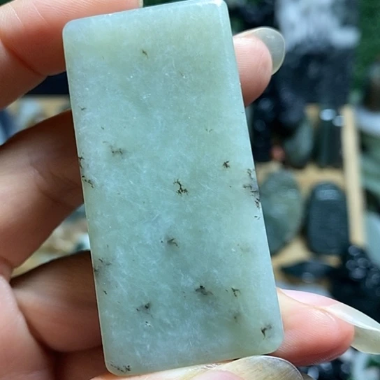 未镶嵌和田玉（糖玉）珠宝半成品