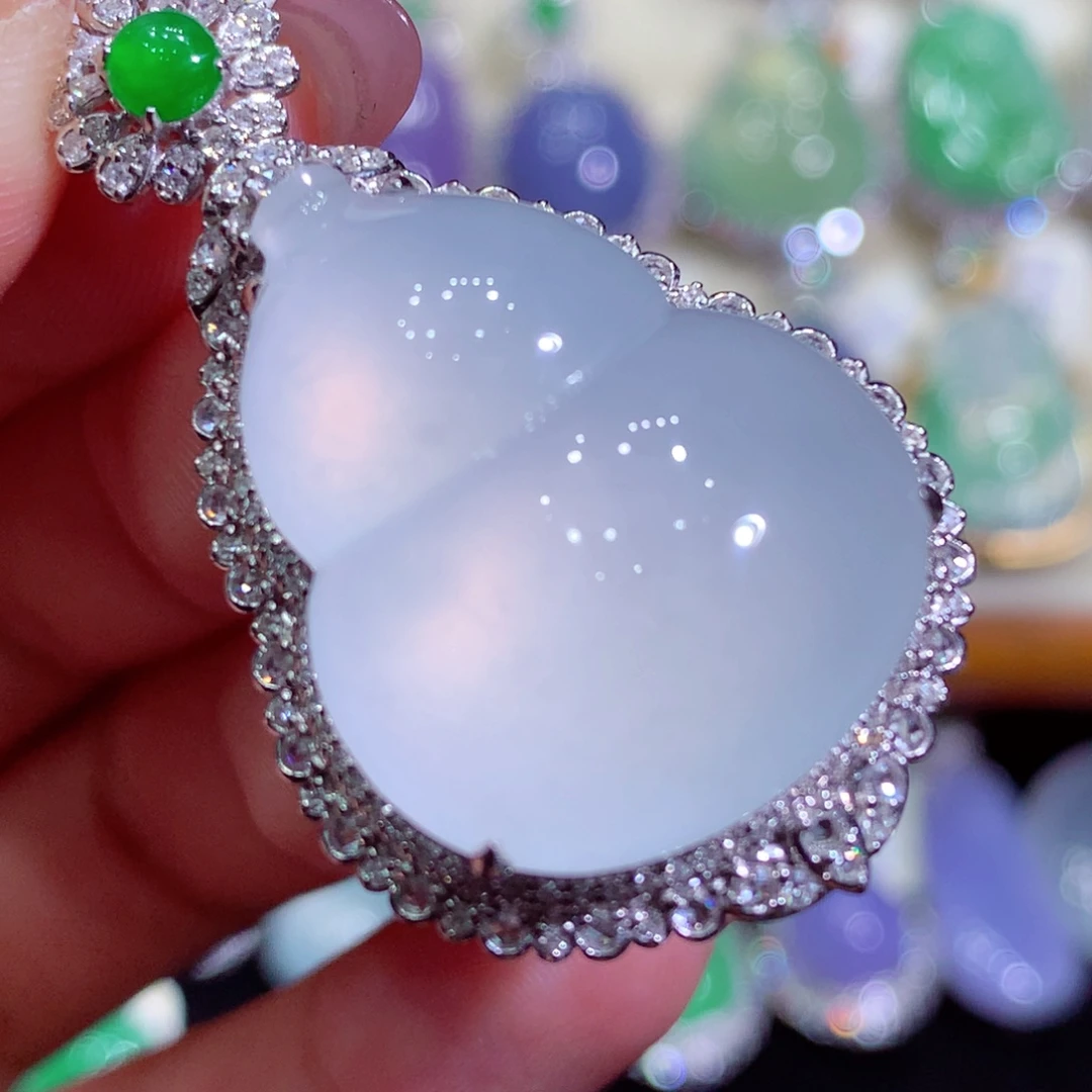 翡翠18K金镶嵌吊坠(不含链)