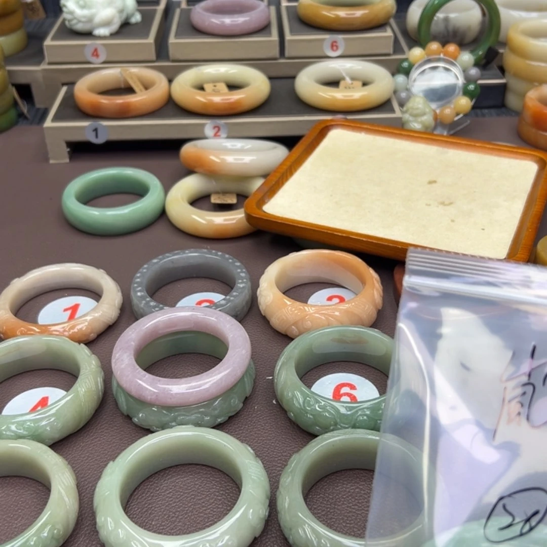 石英质玉未镶嵌手镯?****?