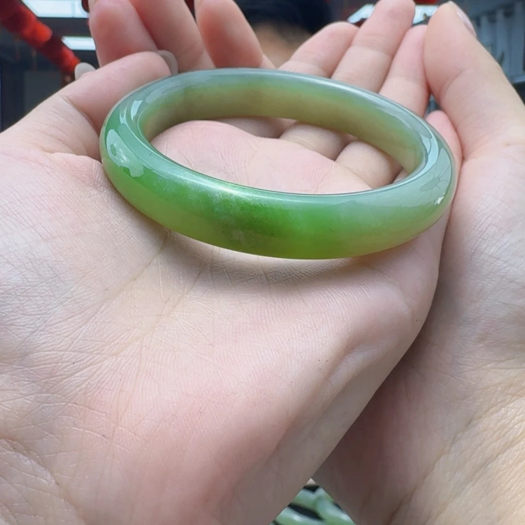 和田玉手镯未镶嵌多样性发货 拍一发一