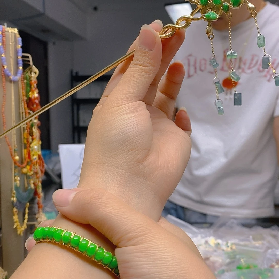 翡翠合金耳饰翡翠