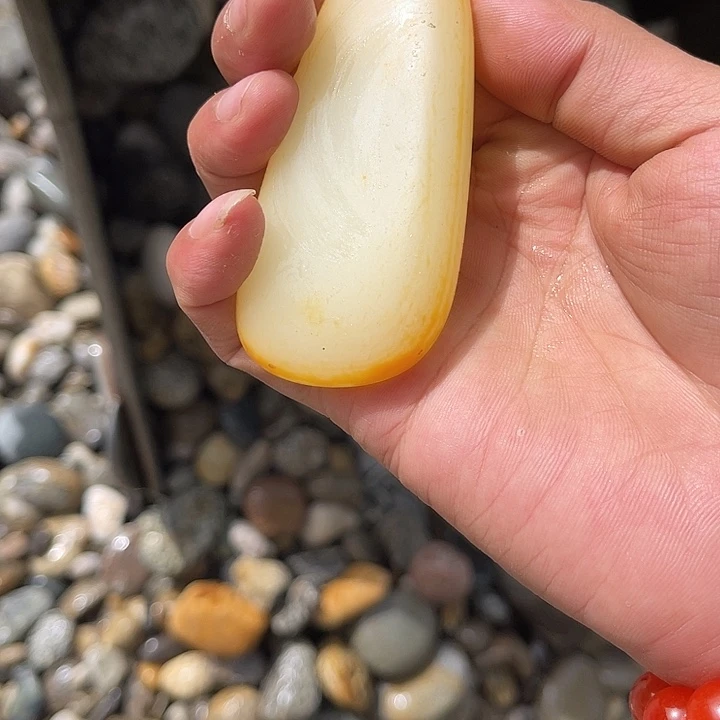 未镶嵌和田玉（糖玉）珠宝奇石
