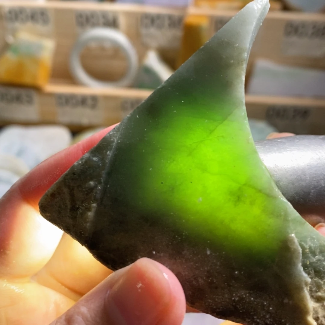 颈饰未镶嵌翡翠天然翡翠