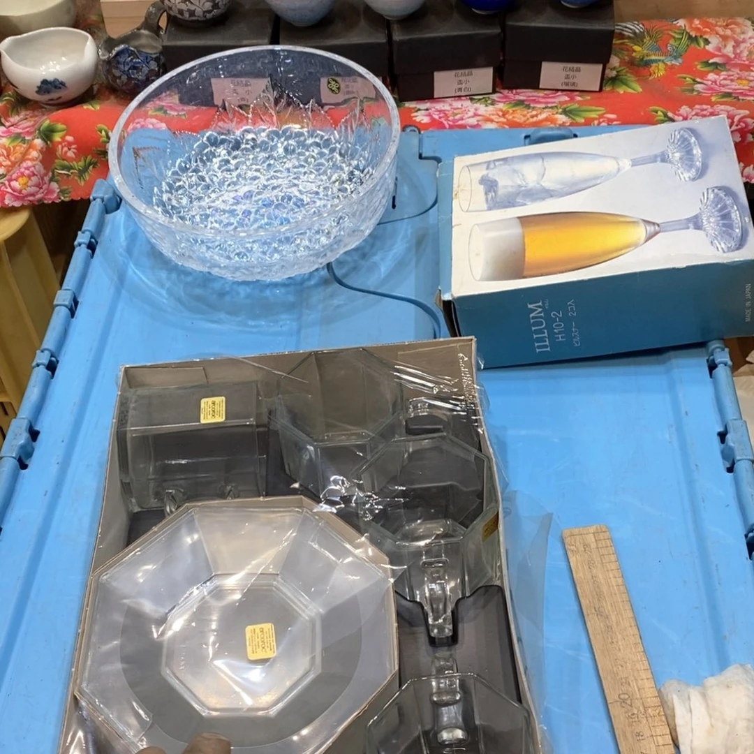 瓷片晨****西哈哈哈哈哈哈哈哈哈哈