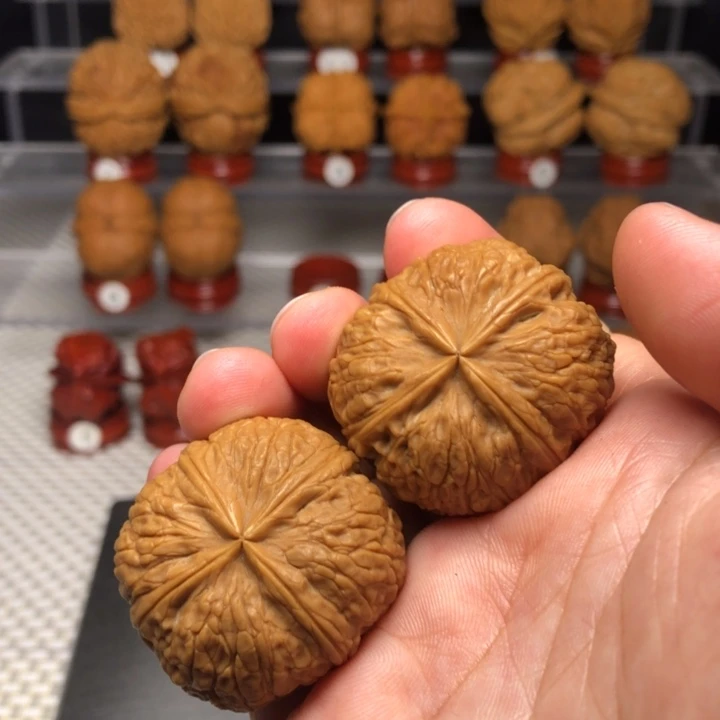 把件文玩核桃13状元红四棱