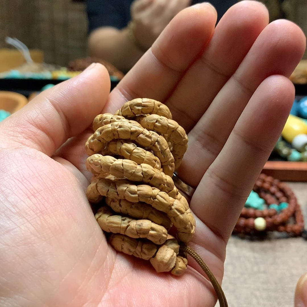 吊坠柏香籽/百香籽热振粉油皮几何大肠