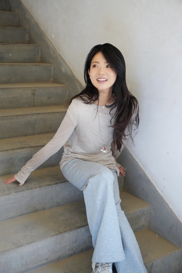 设计感小众长袖T恤不规则假两件开叉辣妹打底衫