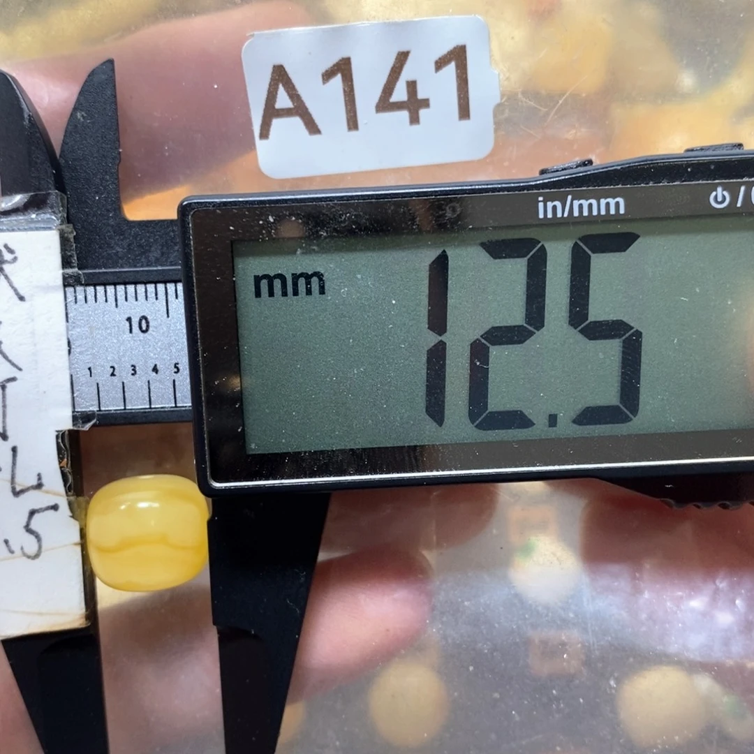 蜜蜡未镶嵌裸石满蜡带妖花搭配10到11.5的串