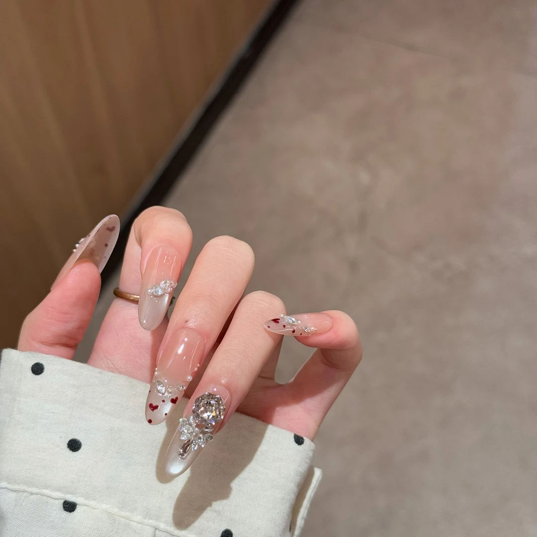 【甜心公主】手工穿戴甲高级感纯欲珍珠蝴蝶猫眼显白爆闪贴片美甲