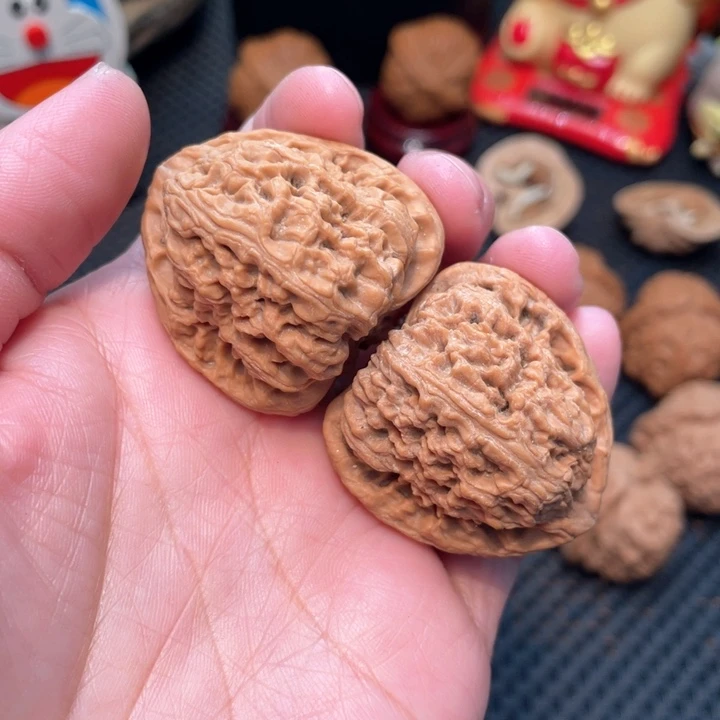 文玩核桃把件蓝*i南疆石3.8全品