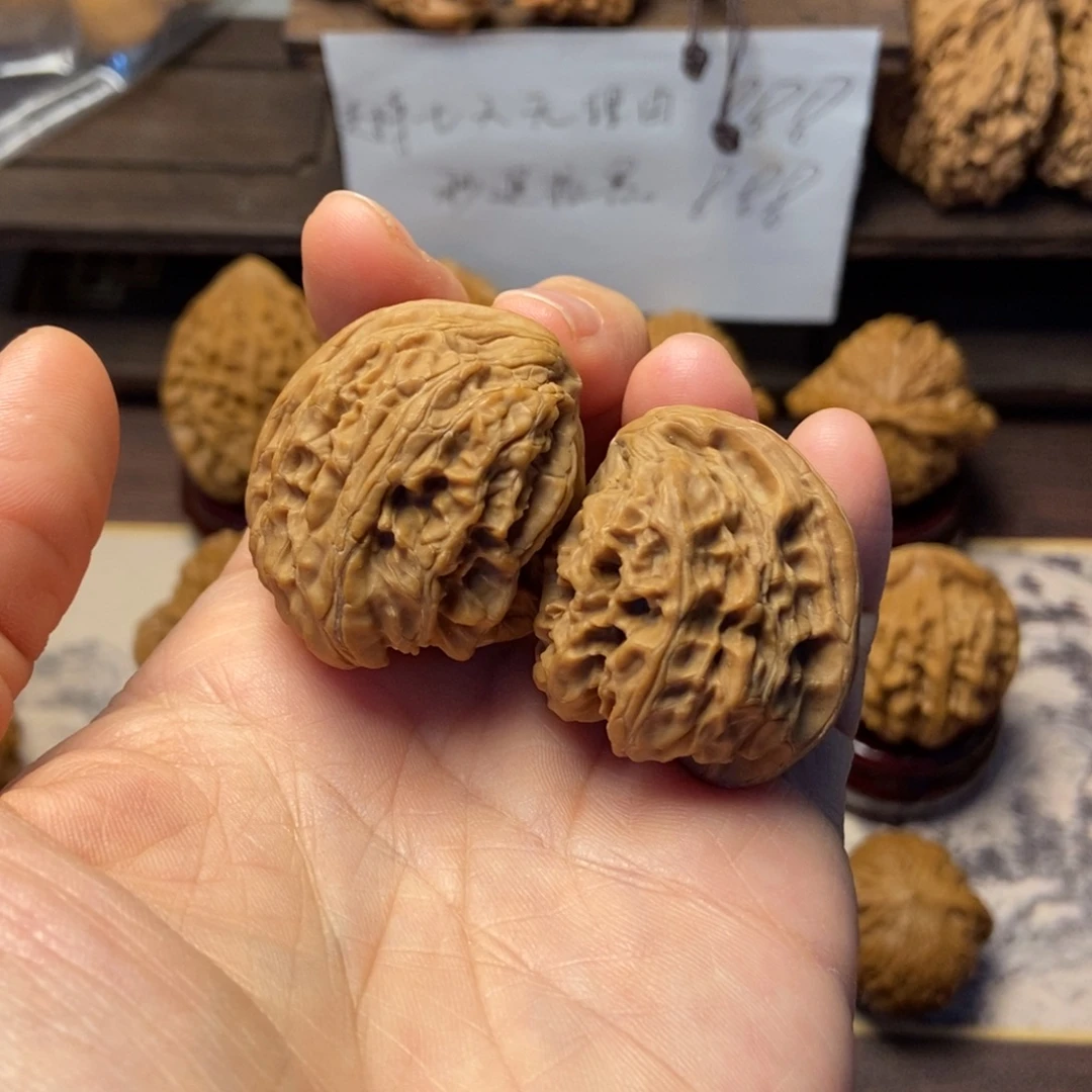 把件文玩核桃野牛半壁60