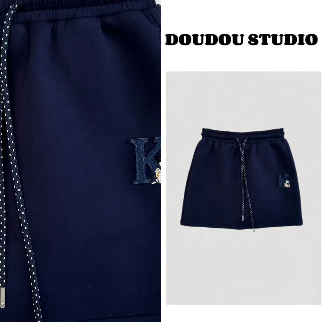 【兜兜】小K猫 秋季新款小刺绣抽绳松紧腰百搭半身短裙 211713