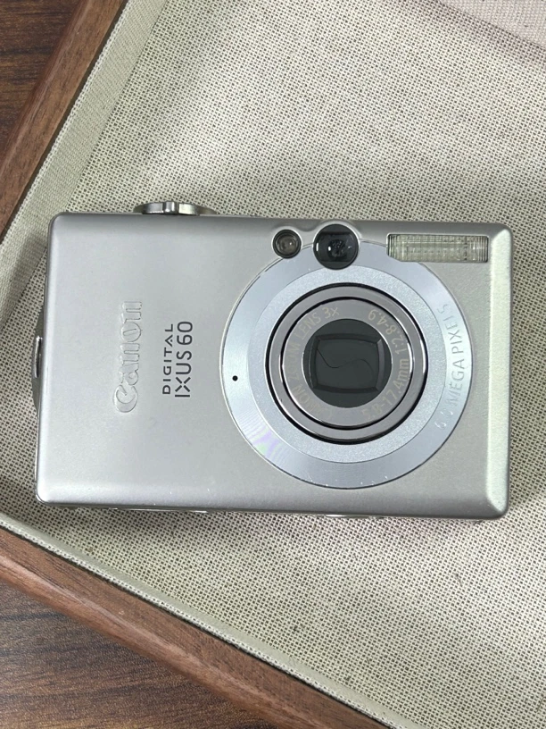 9新 Canon/佳能 ixus60 中文 银色学生便携照相复古ccd相机