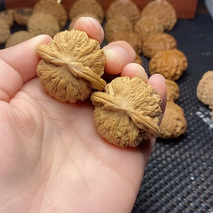 文玩核桃把件H**.39赵闷