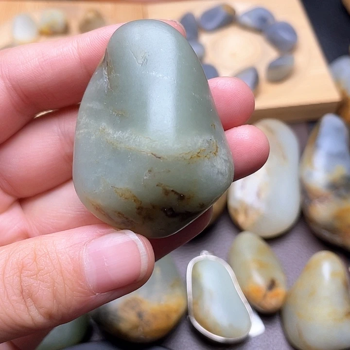 颈饰未镶嵌和田玉8