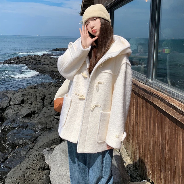 米白色秋冬牛角扣毛呢外套女休闲宽松加厚大衣连帽学院风深秋初冬