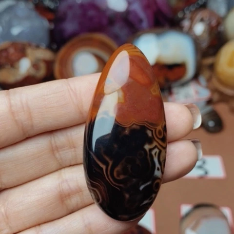 未镶嵌玛瑙/玉髓珠宝奇石