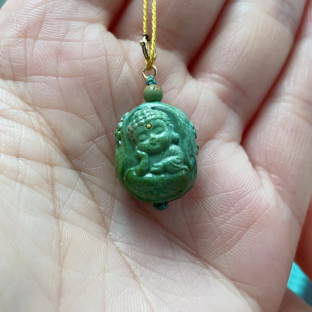 绿松石颈饰未镶嵌