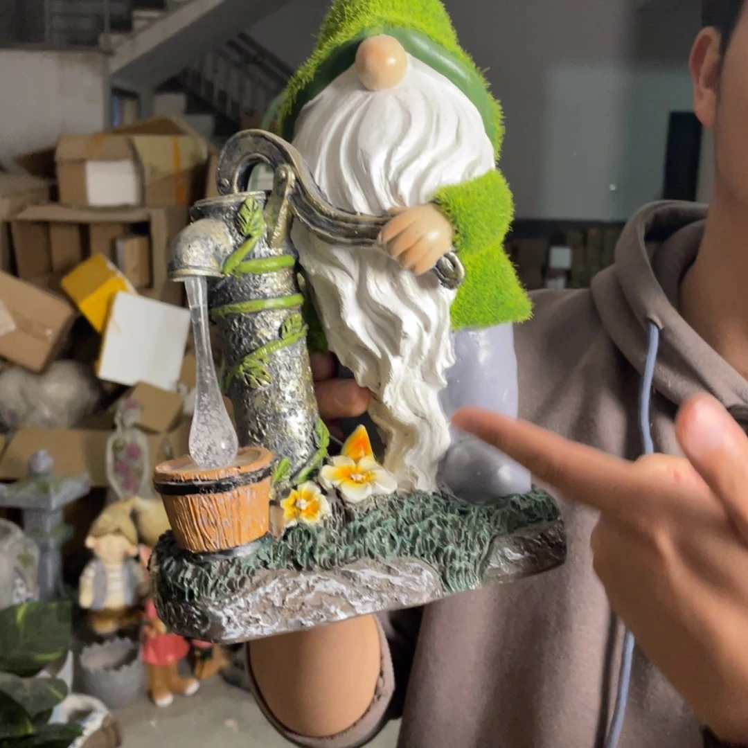 【闪购商品】陶瓷摆件压水地精植绒摆件