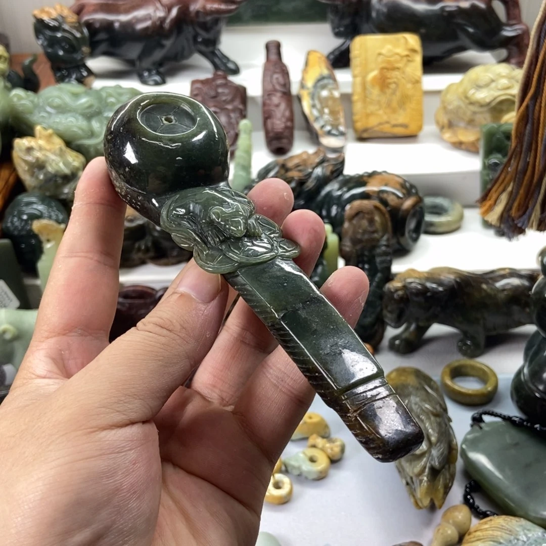 岫岩老玉（透闪石质玉）未镶嵌把件