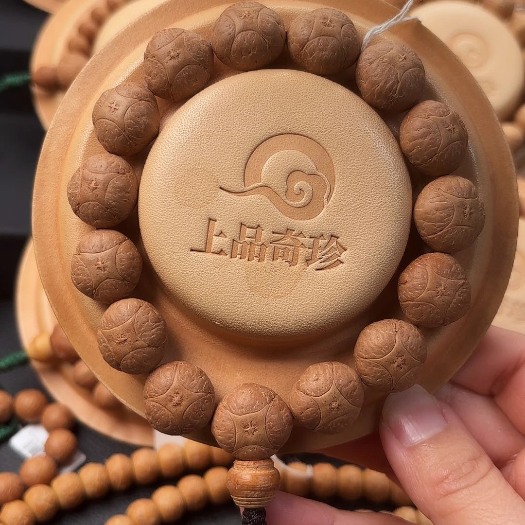 吊坠凤眼菩提17.5mm精品高密玉麒麟