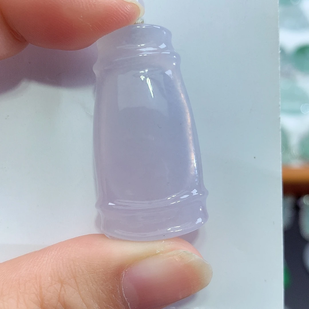 翡翠未镶嵌颈饰节节