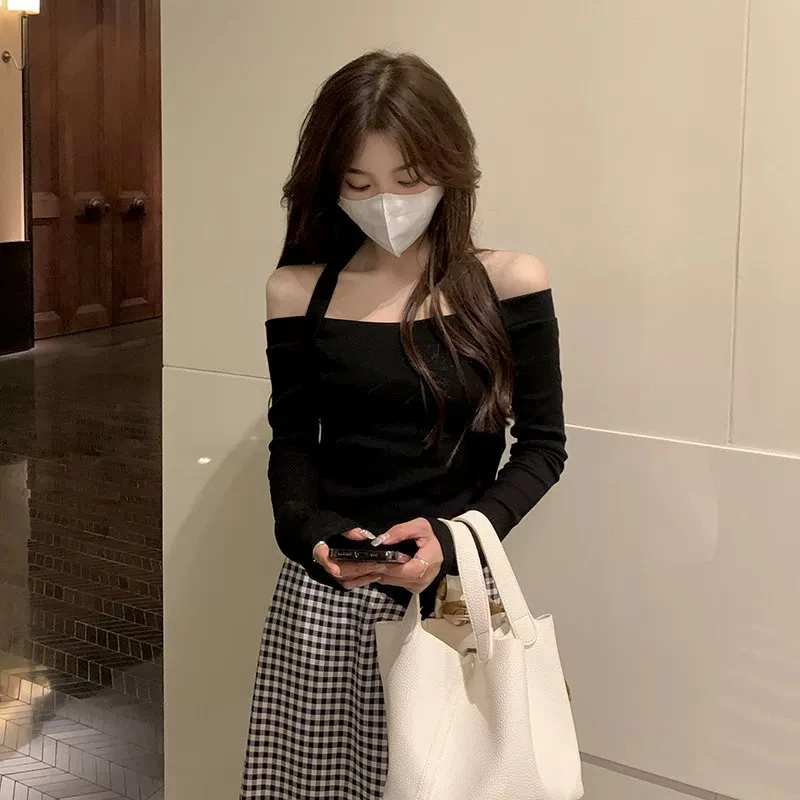 2443黄挂脖上衣修身