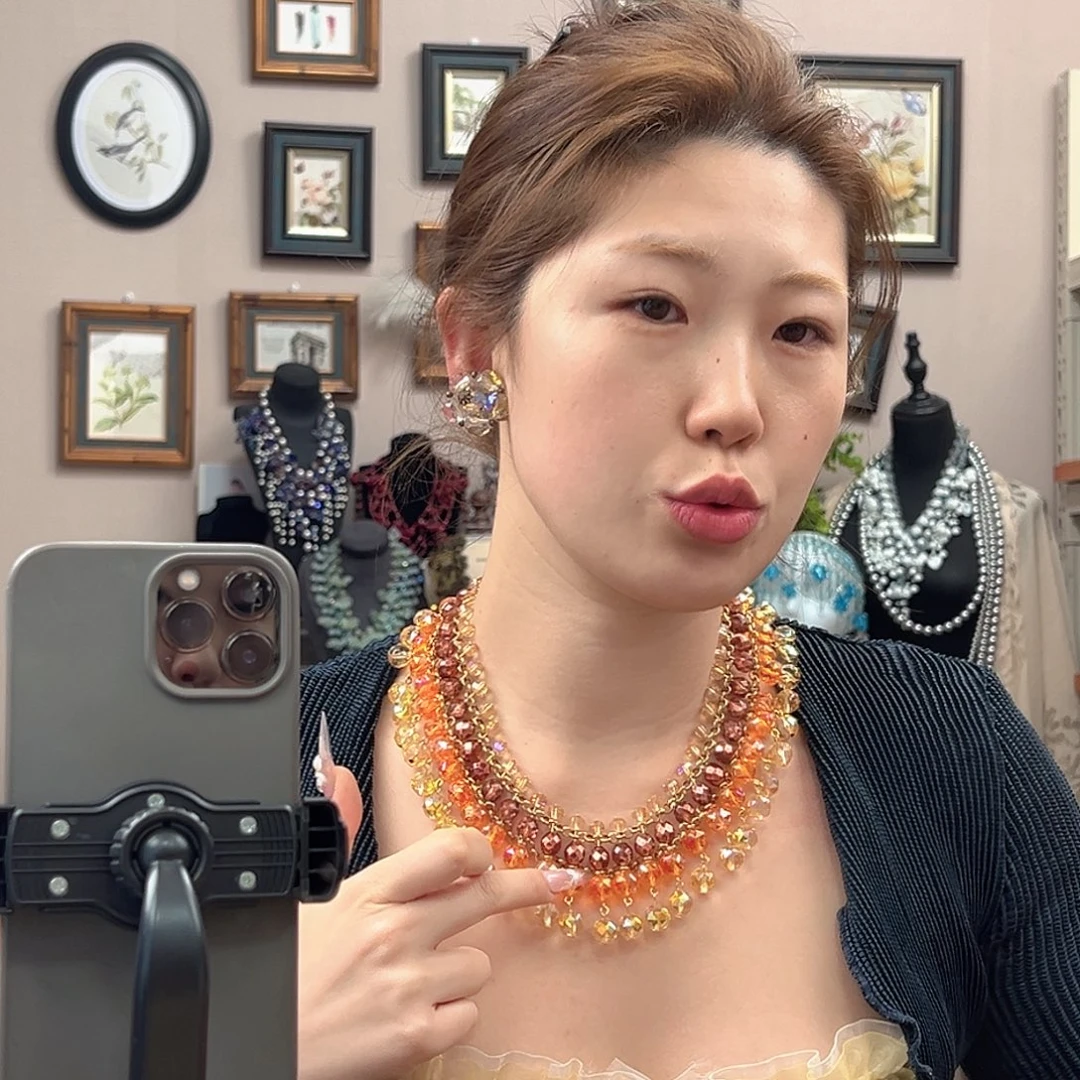 瑶***么玻璃颈饰编号278 一套