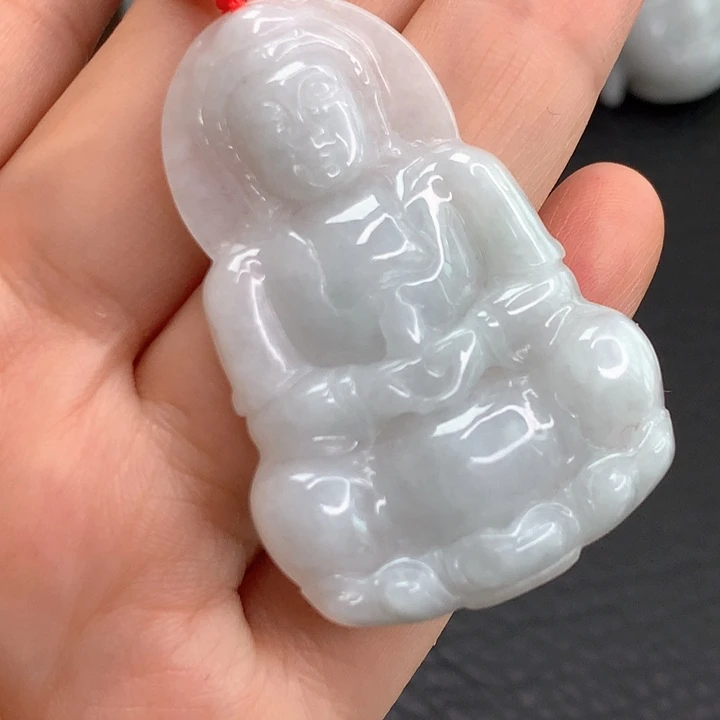 颈饰未镶嵌翡翠观音