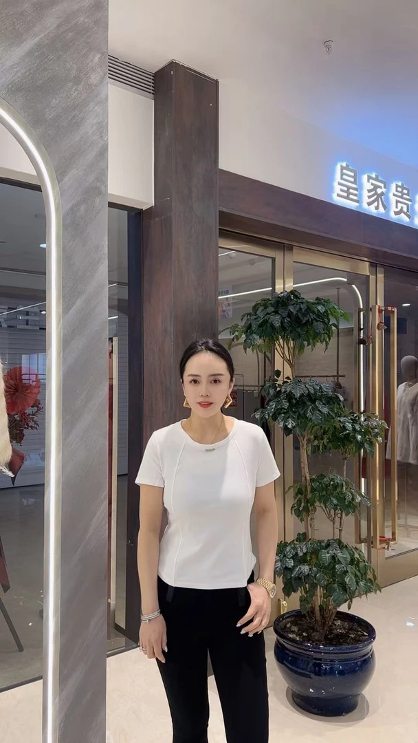 张洪波夫妇-16173高奢潮流女款打底衫C