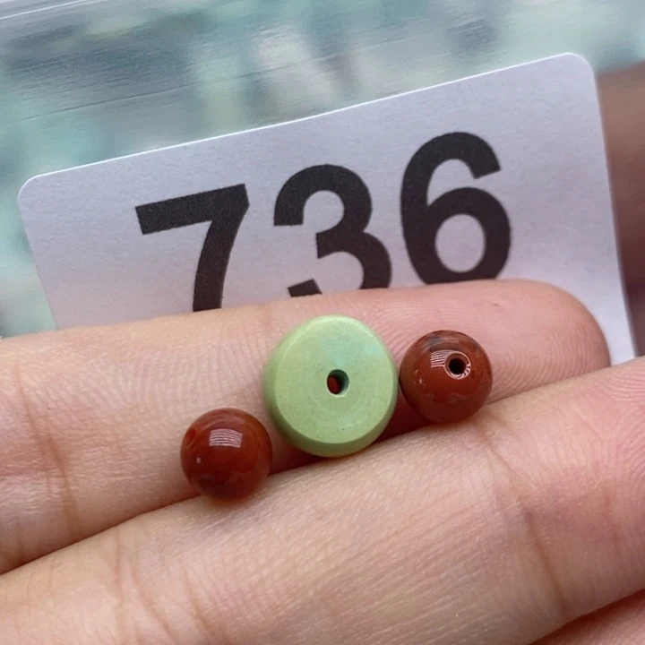 南红玛瑙未镶嵌珠宝奇石