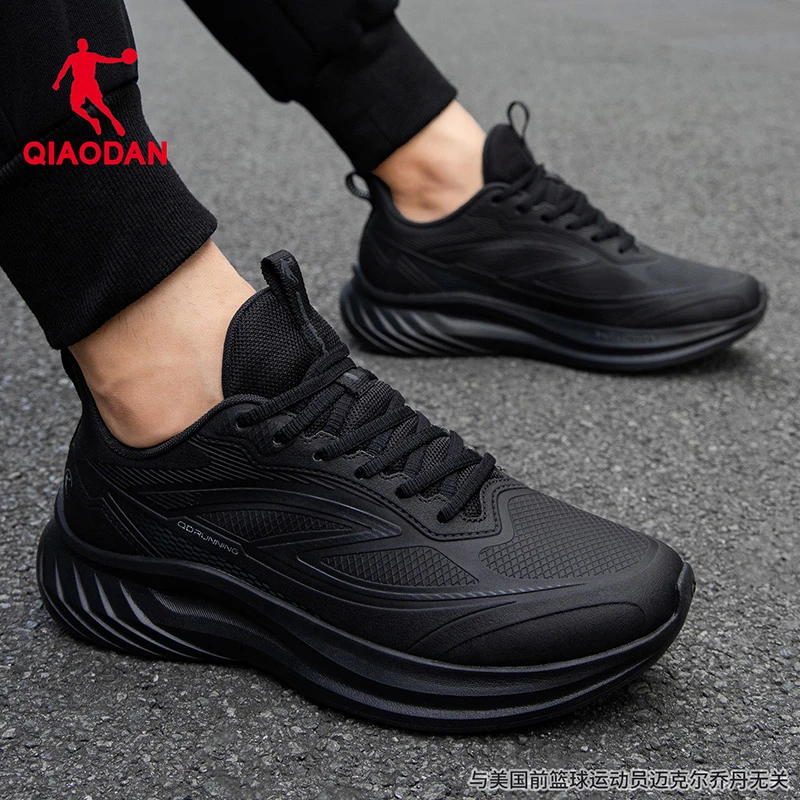 乔丹男鞋运动鞋2025冬季新款官方正品皮面轻便防水低帮男款跑步鞋