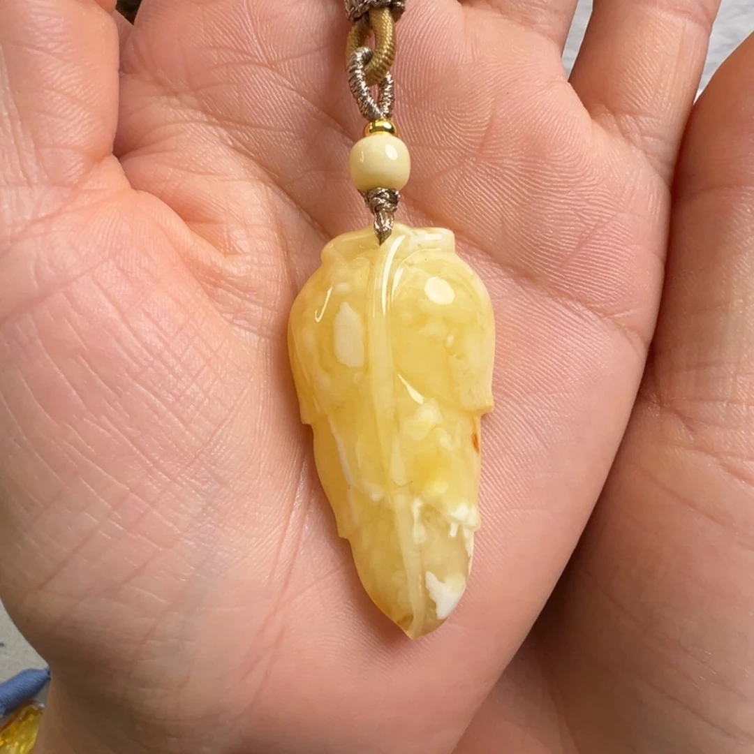 未镶嵌蜜蜡裸石蜜蜡