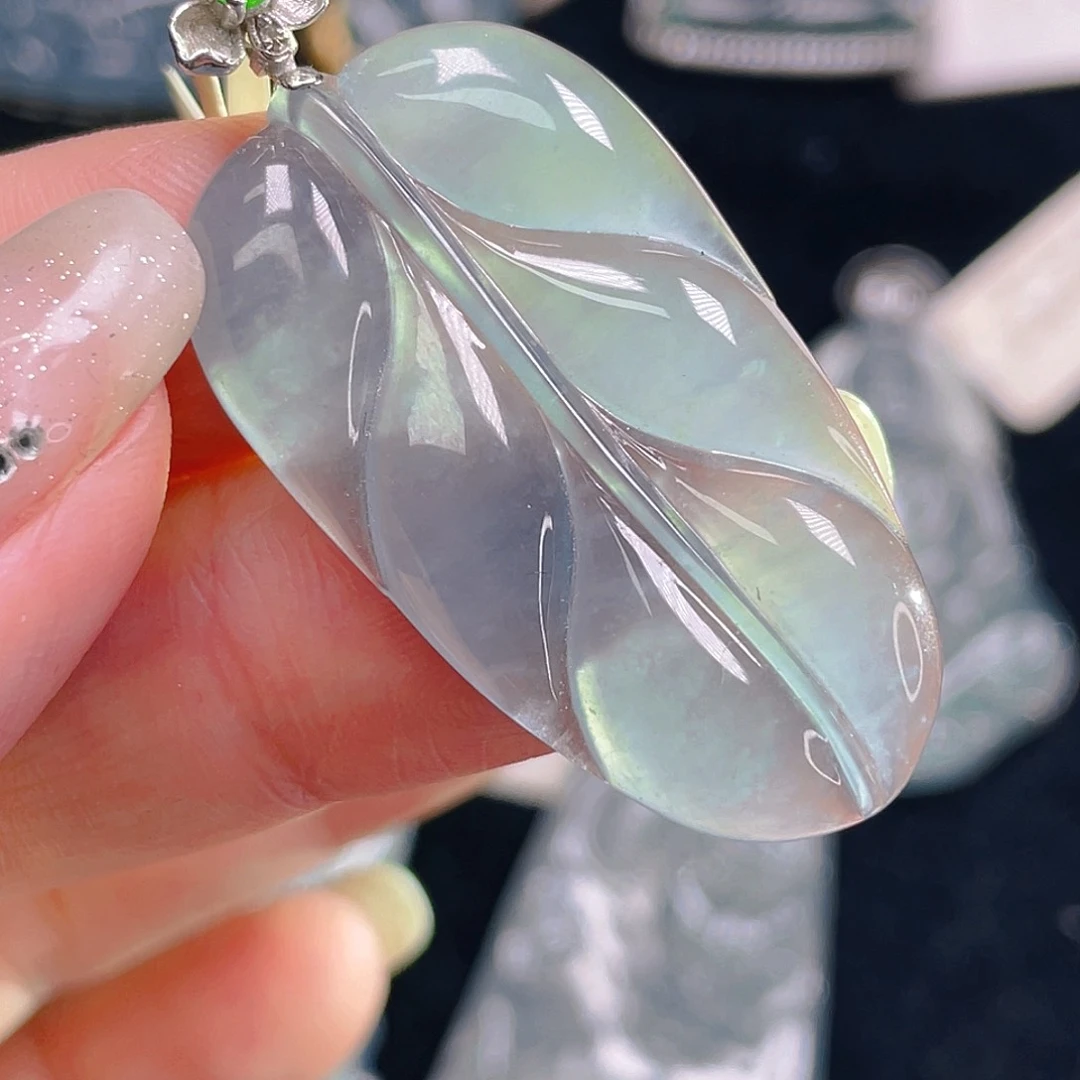 颈饰18K金镶嵌翡翠6，