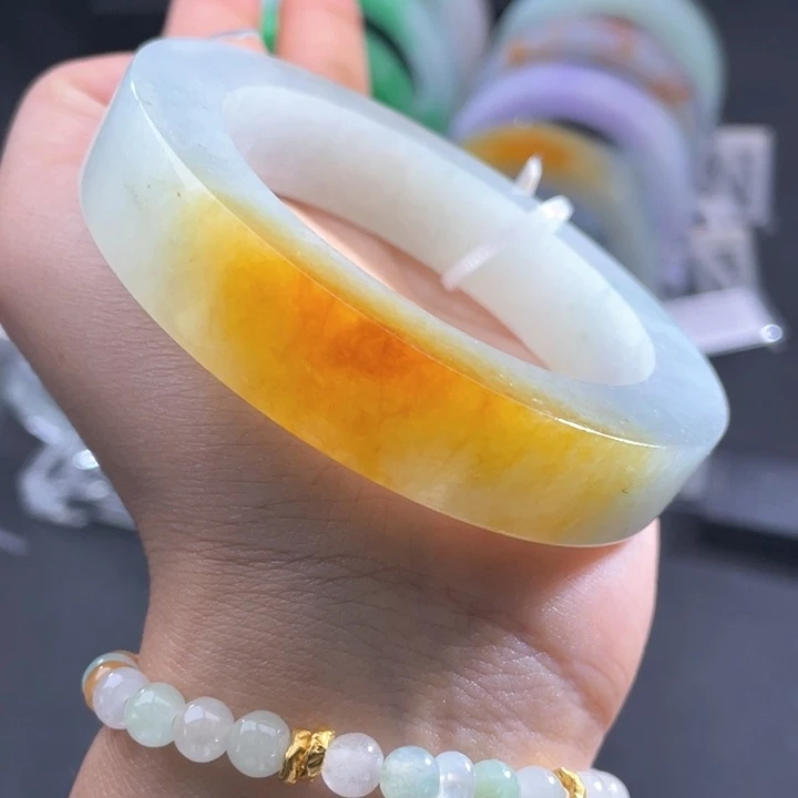 未镶嵌手镯定制翡翠